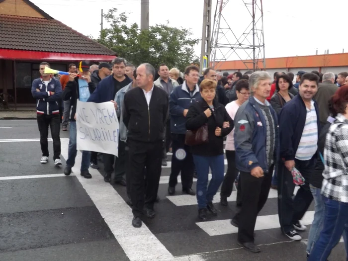 Angajaţi de la RAAN, în timpul protestelor FOTO Arhivă