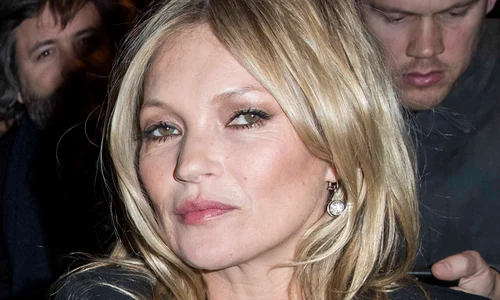 No Web   Défilé de mode PAP Femme automne hiver 2018/2019 "Saint Laurent" au Trocadéro à Paris jpeg