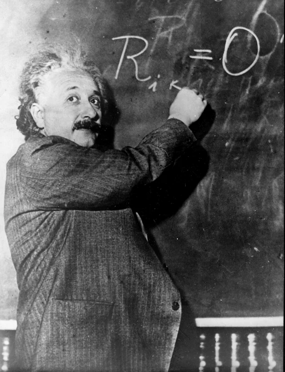 Einstein face publică teoria relativității  FOTO Profimedia