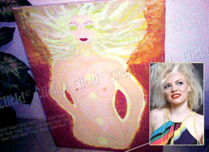 Rouge, goală pe perete