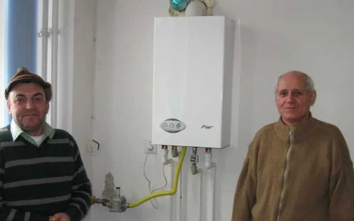 Inspectorii ARSC sunt bucuroşi că şi-au montat centrală termică şi se vor îmbrăca mai lejer