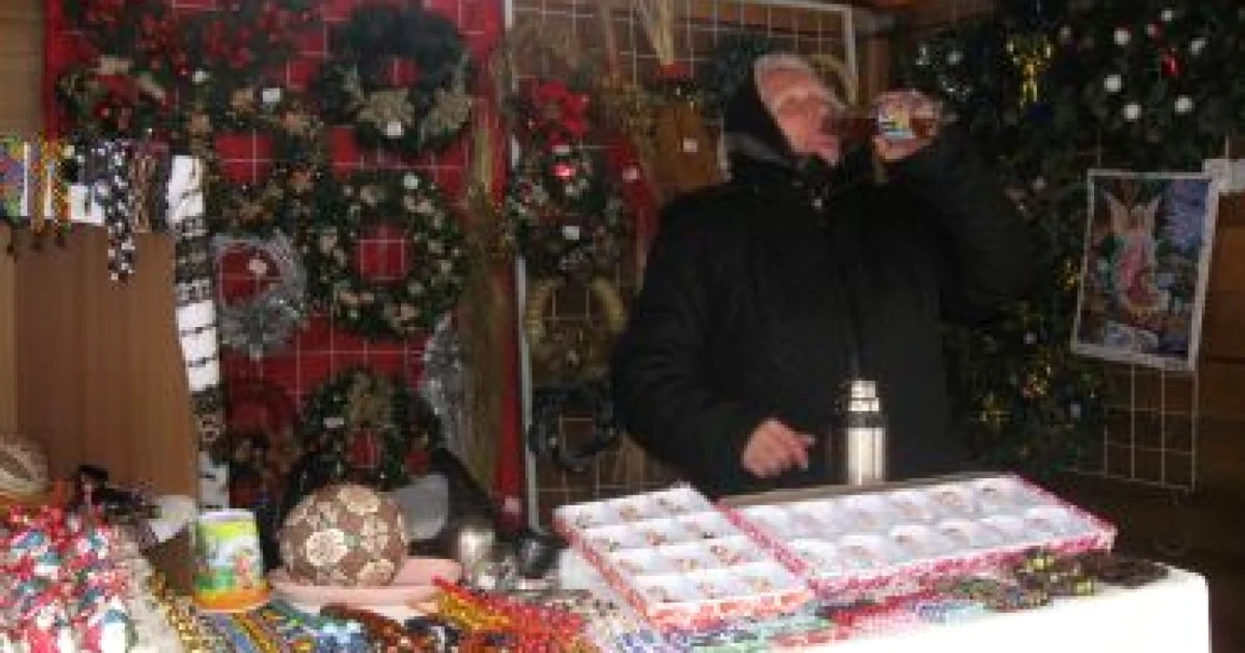 Meşterii au băut ceai cald ca să reziste, însă clienţii nu au apărut