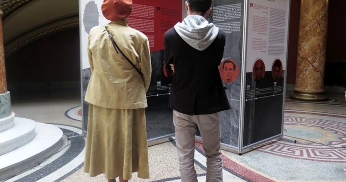 expo comunism foto adevarul