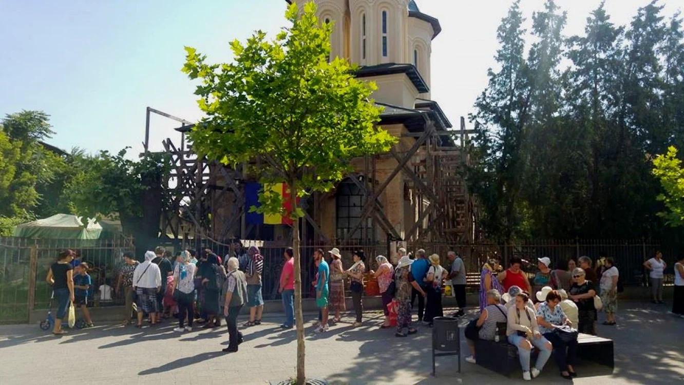 Arhiepiscopia îndeamnă la "prudenţă, echilibru şi răbdare", fiind reţinută la orice comentariu pe marginea subiectului