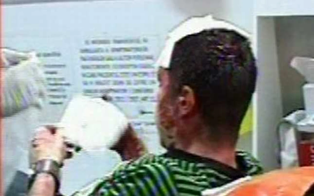 FOTBAL Bătaie între stelişti şi dinamovişti la aeroport