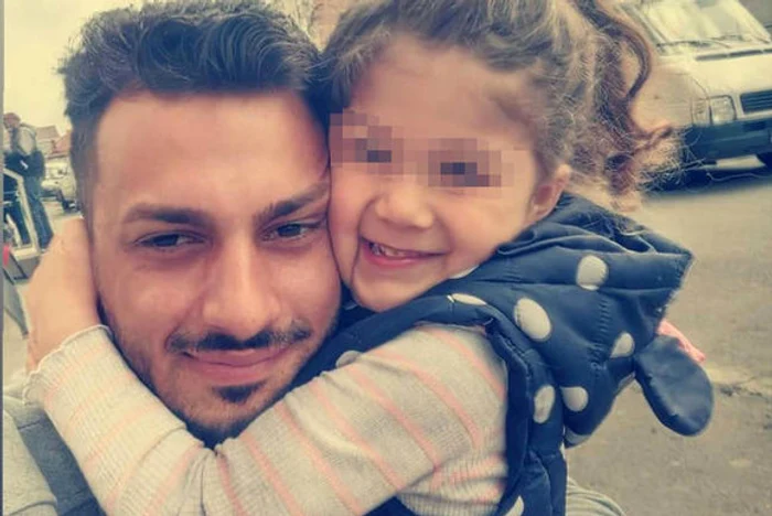 
    Tatăl vitreg și fetița căreia i-a curmat firul viețiiFoto: Facebook  