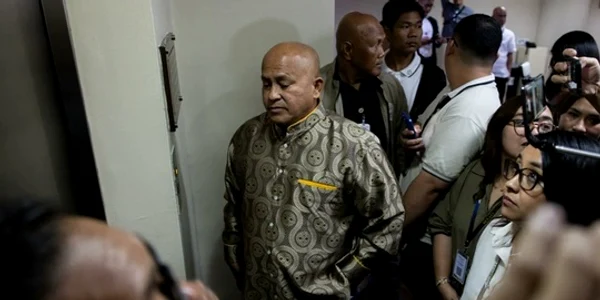 Focuri de armă in senatul din Filipine FOTO x jpg