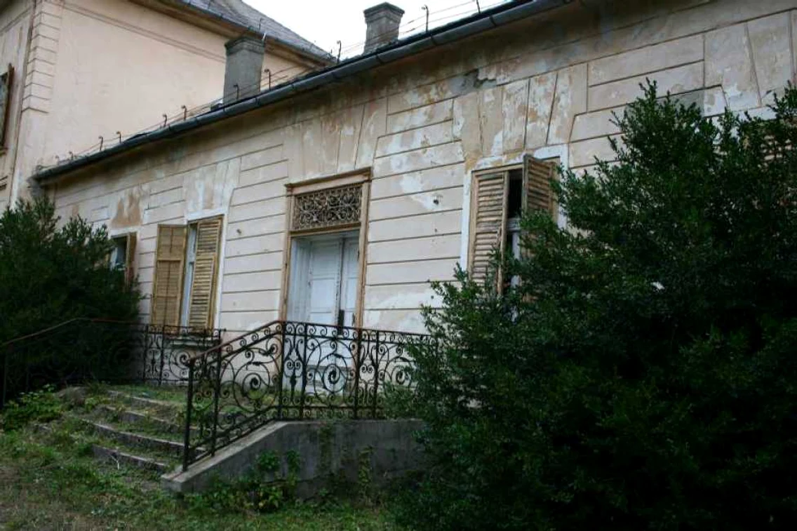 castel mocioni