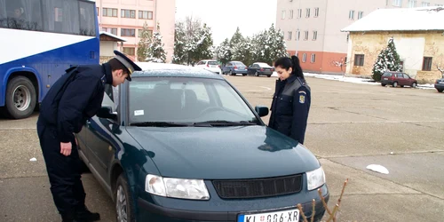 autoturism confiscat