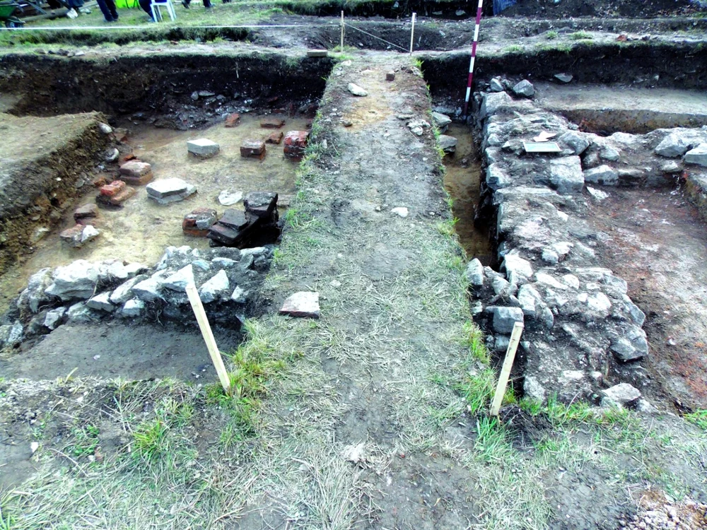 Termele descoperite se întindeau pe o suprafaţă de câteva sute de metri pătraţi FOTO: Consiliul Judeţean Argeş