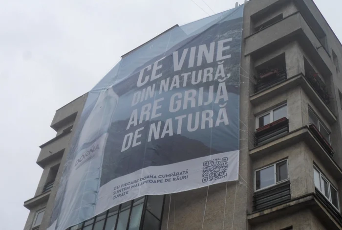 Amenzi pentru publicitate stradală