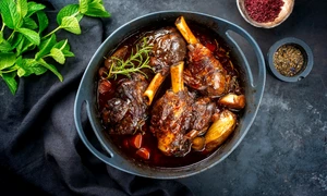 Friptura de miel cu legume Sursa foto shutterstock 2259947757 jpg