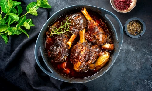 Friptura de miel cu legume Sursa foto shutterstock 2259947757 jpg