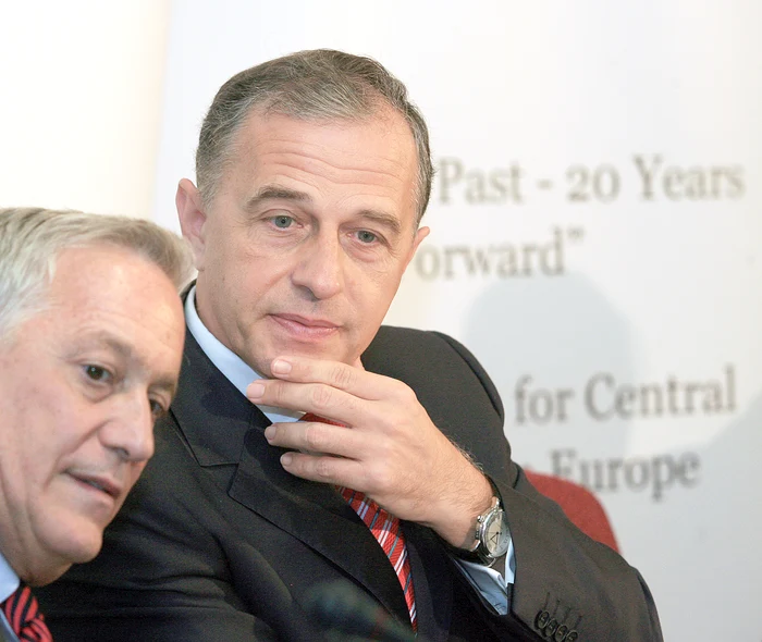 Mircea Geoana: "N-am purtat ceasurile de la Vanghelie. Am alte gusturi"