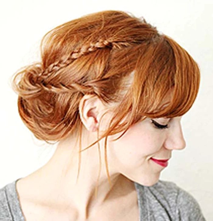 Coafură în stil grecesc: Împletiturile pe lateral la modă