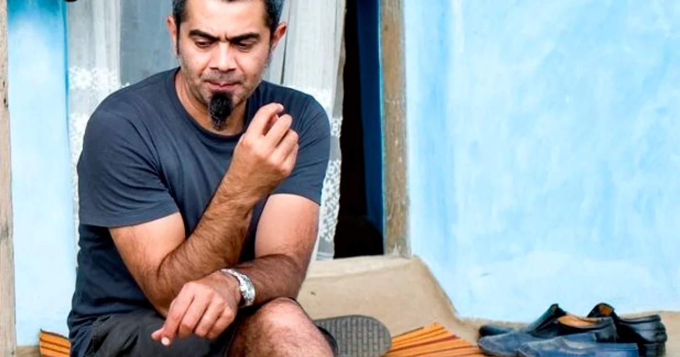 Autorul cărţii "Trăind pe credit" este, în prezent, scenarist şi regizor FOTO: arhiva personală