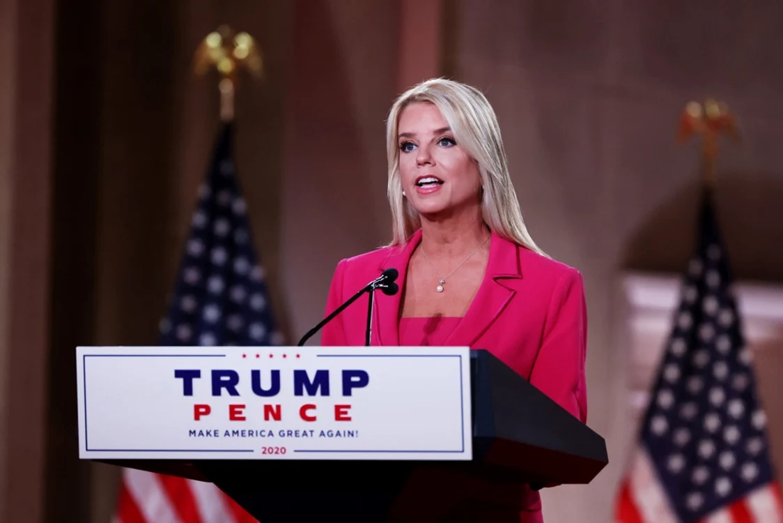 Donald Trump a nominalizat-o pe Pam Bondi pentru funcția de procuror general FOTO EPA-EFE