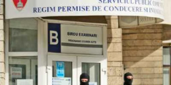 Fără cătuşe în dosarul „Plăcuţelor“