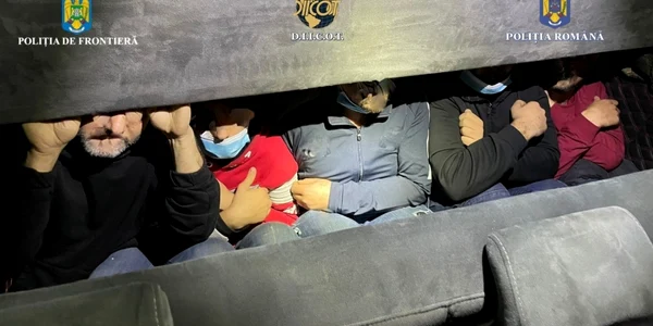 migranti asiatici FOTO DIICOT 3
