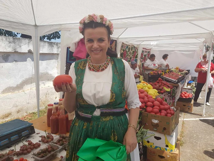 Nicoleta Pavel a scrscut printre părădăici FOTO Claudia Untaru