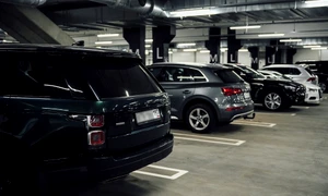 Masini de lux ale rusilor la Helsinki FOTO AFP