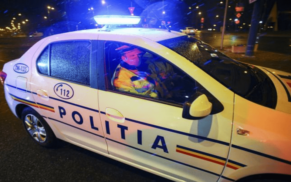 Urmărire ca în filme pe străzile din Bucureşti. Un şofer băut şi drogat a provocat accident