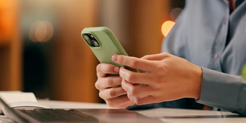 telefon, foto shutterstock jpg