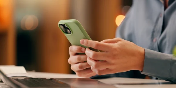telefon, foto shutterstock jpg