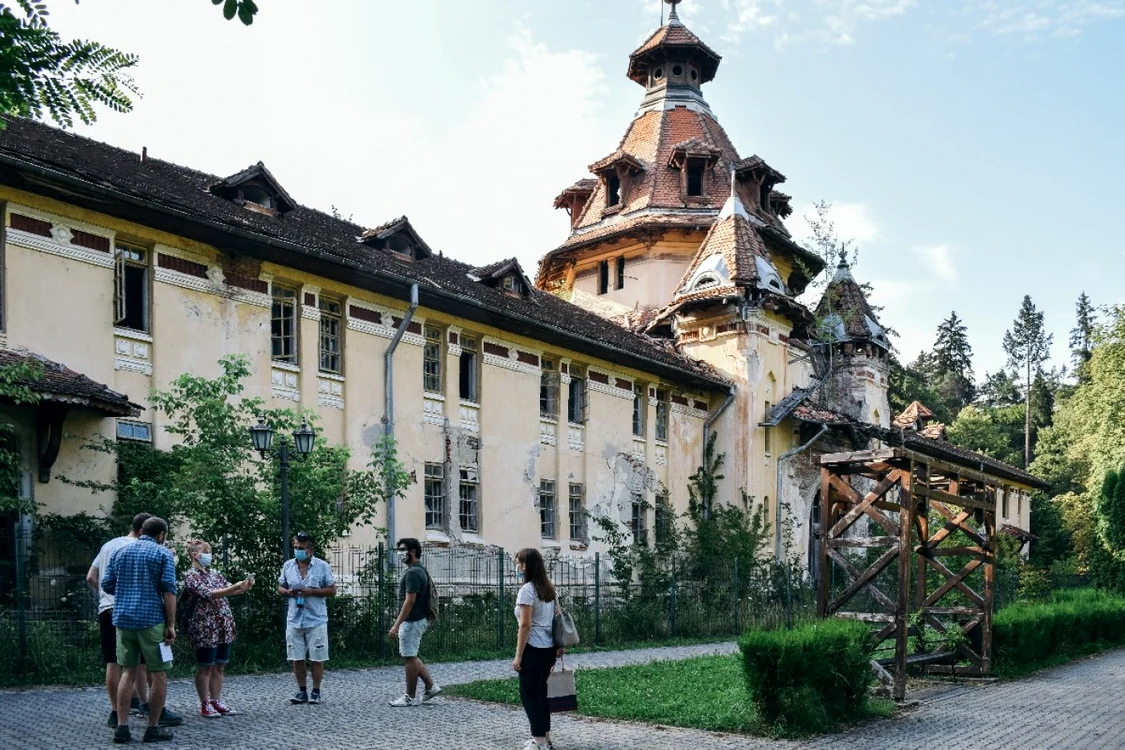 Pavilionul de băi din staţiunea balneară Băile Govora - Vâlcea Foto StudioGovora