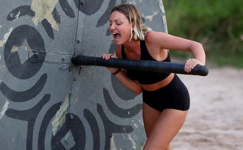 alexandra stan la survivor romania jpeg