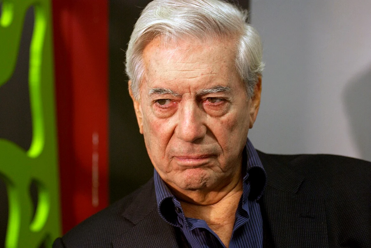 Mario Vargas Llosa, în 2011, la Târgul de Carte de la Göteborg (© Arild Vågen / Wikimedia Commons)