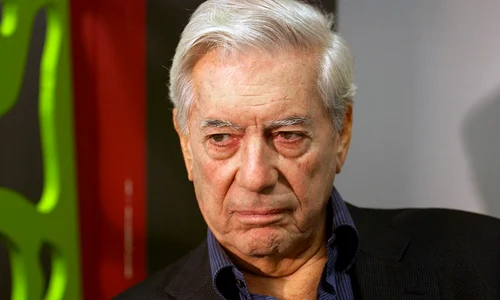 Mario Vargas Llosa, în 2011, la Târgul de Carte de la Göteborg (© Arild Vågen / Wikimedia Commons)