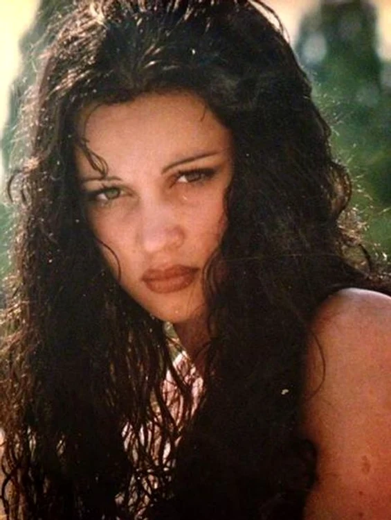 Nicoleta Luciu la 17 ani
