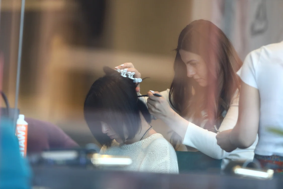 Rumer Wiliis a simţit nevoia unei schimbări de look, aşadar şi-a pus extensii 