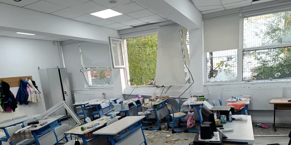 Explozia din Rahova a afectat și Liceul Teoretic „Dimitrie Bolintineanu” foto FB Meteoplus jpg