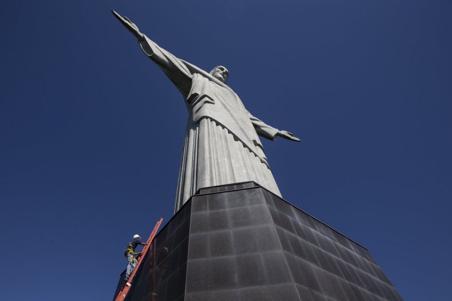 12 octombrie: Ziua în care a fost inaugurată statuia Isus Mântuitorul din Rio de Janeiro