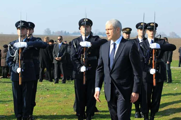 Boris Tadic (centru) in Croatia