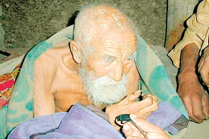 Mahashta Murasi s-a născut în 1835, când: Nu exista electricitate; Mihai Eminescu nu se născuse; Nu se inventase cinematograful; Aurel Vlaicu nu construise primul avion