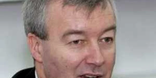 Aurel Cazacu a demisionat din funcţia de director al Industriei de Apărare şi Probleme Speciale