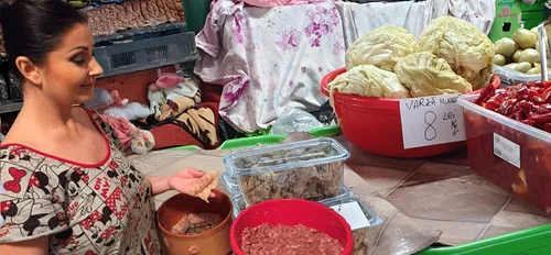 Gabriela Cristea e expertă în sarmale 