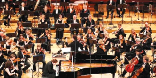 Enescu, o punte între generaţii