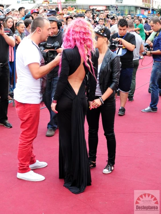 Ce elegante au fost pe covorul rosu