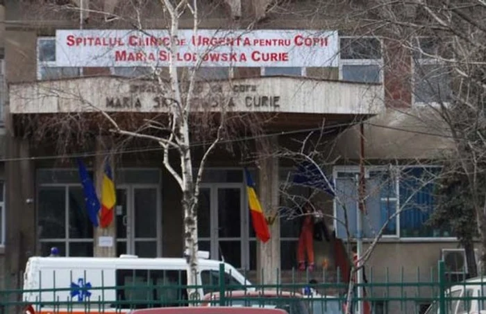 
    Cazurile de îmbolnăvire cu E-coli au transformat spitalul Marie Curie în centrul medical al României  