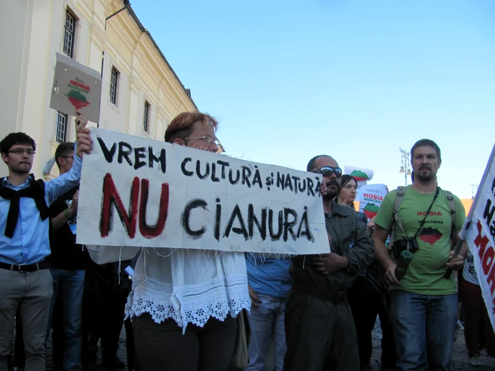 În ţară se protestează de zece zile