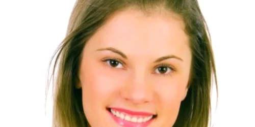 Bea zilnic cel puţin doi litri de apă 