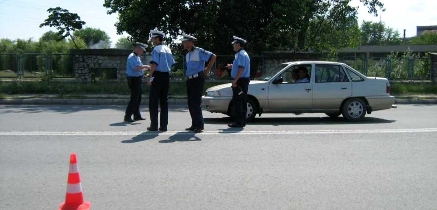 Polițiștii i-au reperat pe străini în urma unor acțiuni de rutină