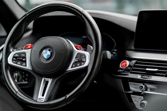 click ro Cumpără BMW X4, X5 și X6 din cea mai nouă locație de BMW rulate din România jpg