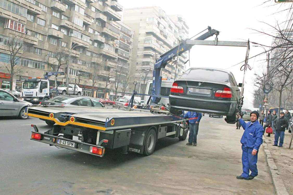 «Hingherii auto» nu mai au dreptul să-ţi salte autoturismul.Foto: Click!