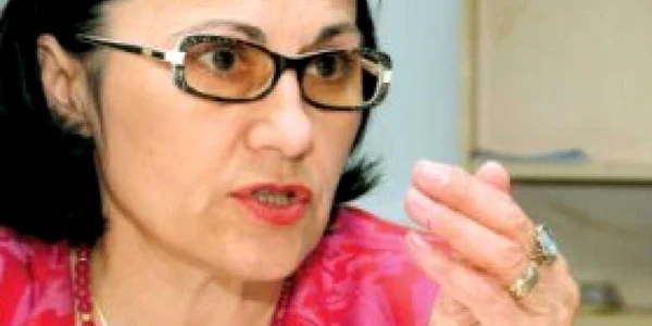 Andronescu: Legile Educaţiei trebuie supuse dezbaterii publice, nu doar Guvernului