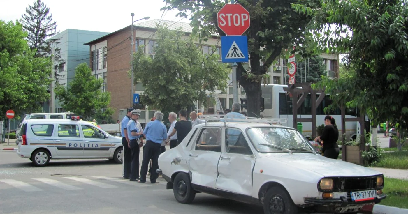 Zeci de autoturisme Dacia, căutate de polițiști Foto Arhivă